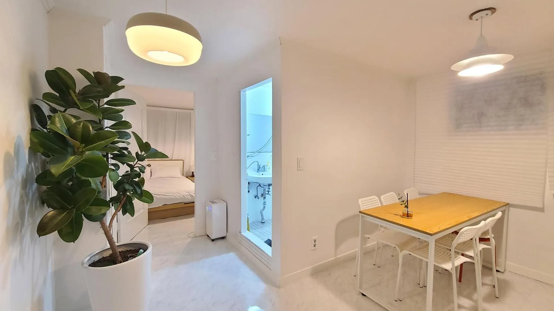 アパート ソウル特別市Wood House Hongik Univ 6 Double Bedsアパートメント 韓国