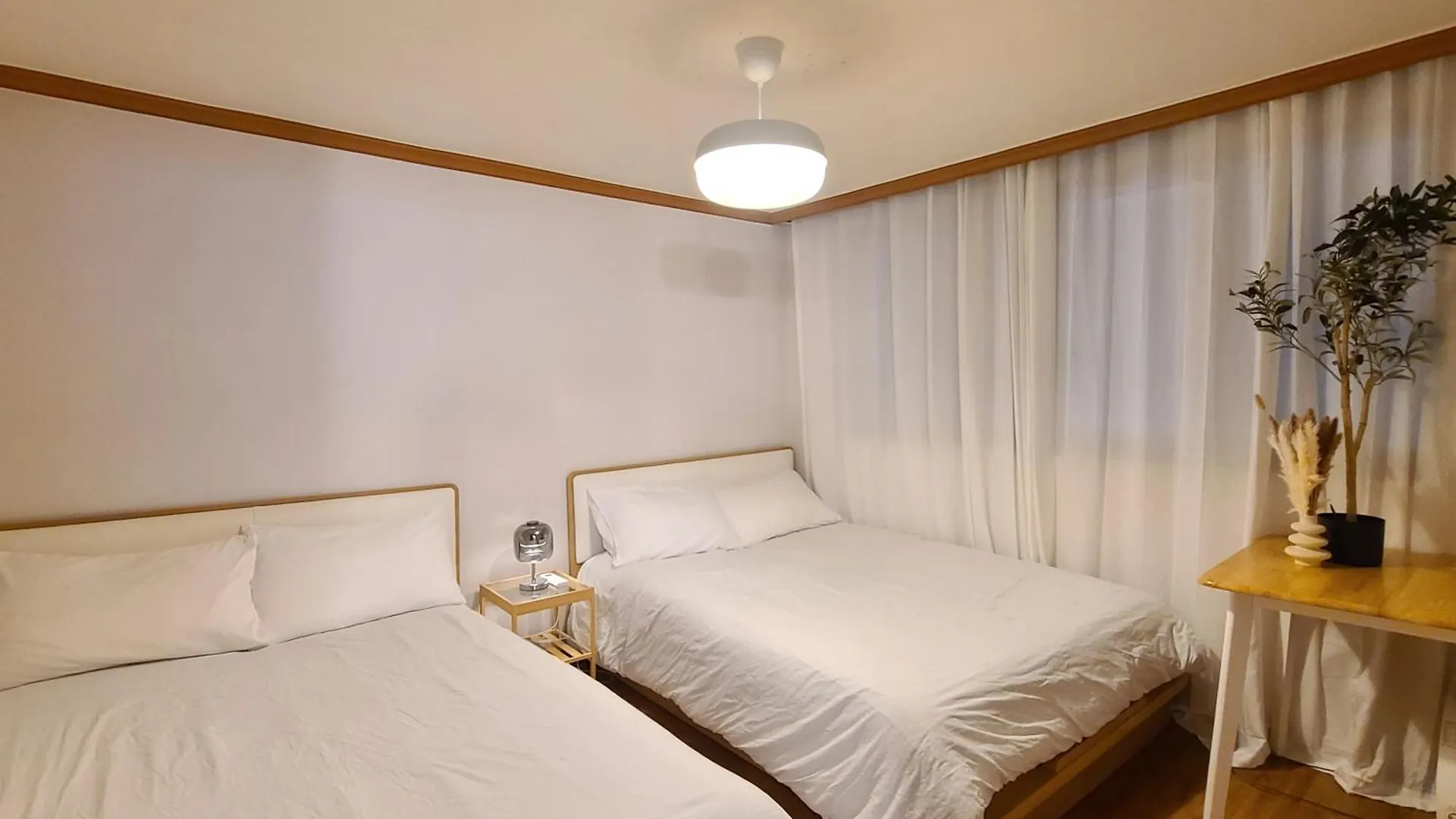 ソウル特別市Wood House Hongik Univ 6 Double Bedsアパートメント 0*, ソウル特別市 韓国