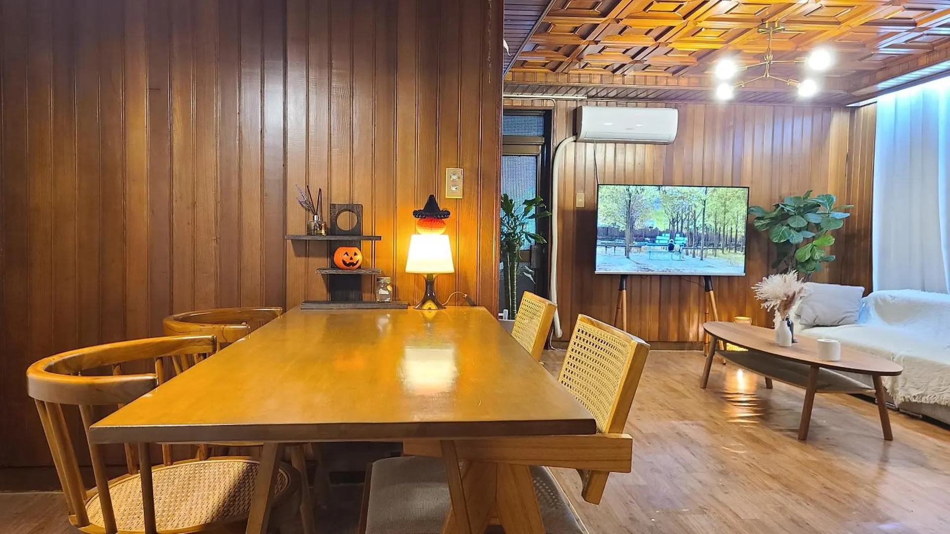 ソウル特別市Wood House Hongik Univ 6 Double Bedsアパートメント 0*, ソウル特別市