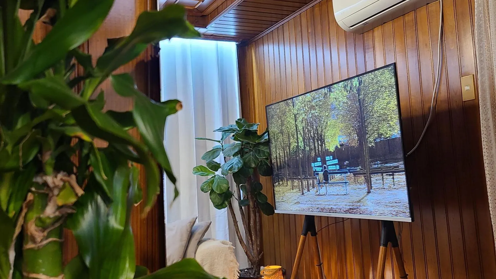 ソウル特別市Wood House Hongik Univ 6 Double Bedsアパートメント アパート