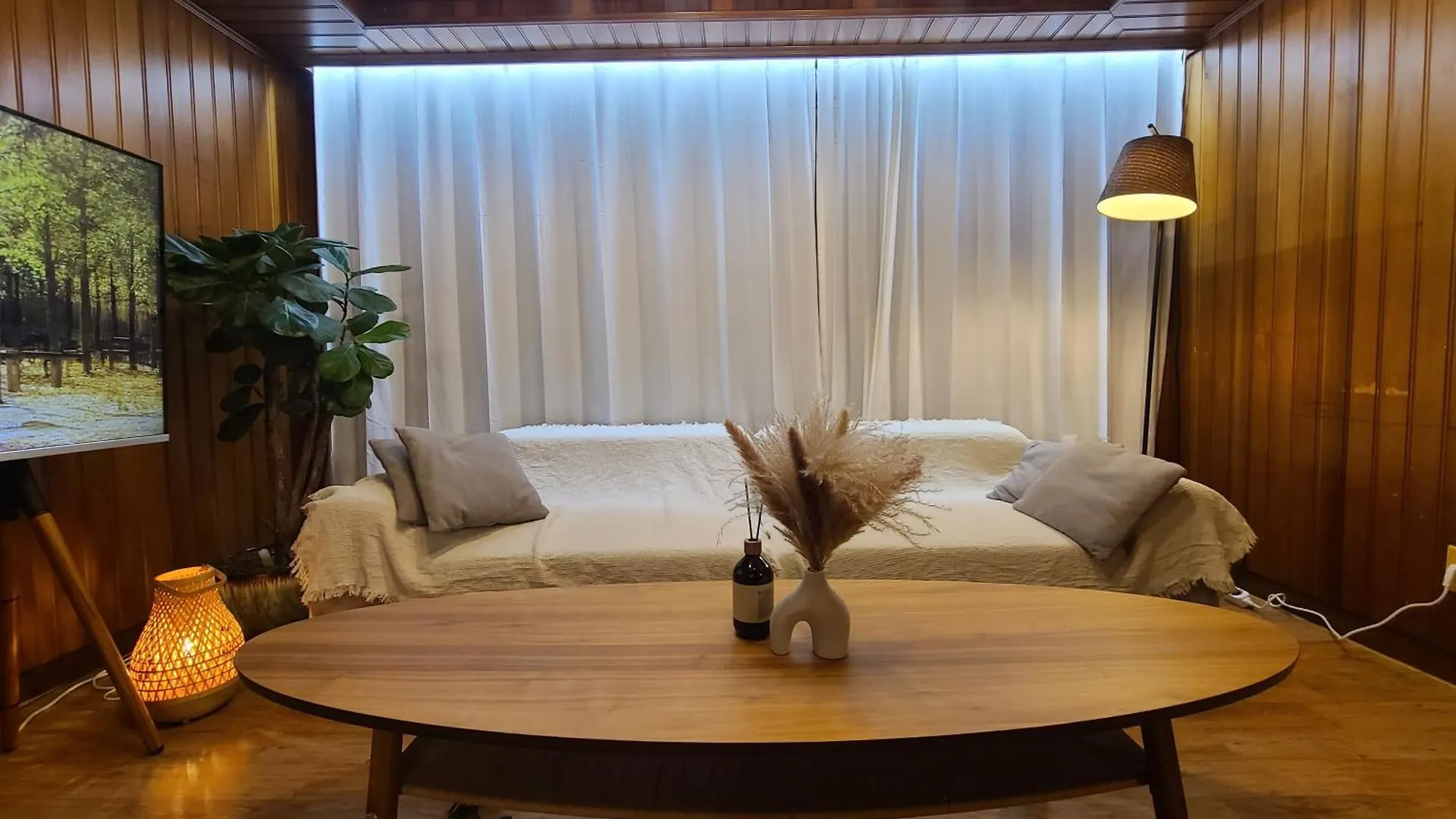 ソウル特別市Wood House Hongik Univ 6 Double Bedsアパートメント 韓国